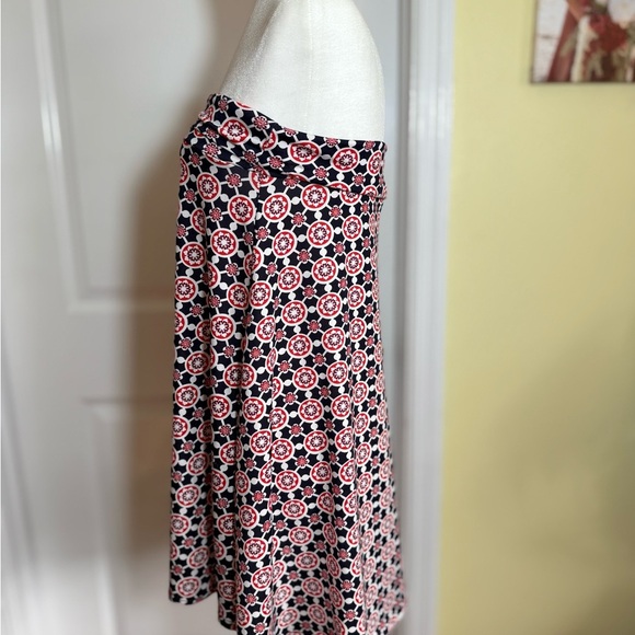 LULAROE Stylish Black and Red Strapless Shirt or Skirt, size large - Picture 5 of 7